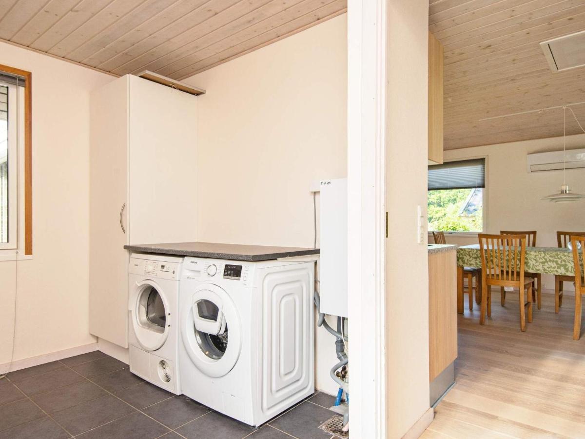 4 Person Holiday Home In B Rkop Børkop Екстериор снимка