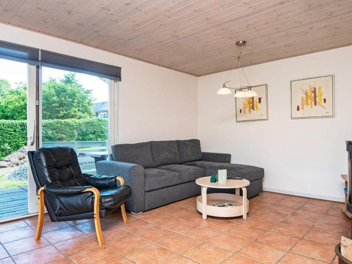 4 Person Holiday Home In B Rkop Børkop Екстериор снимка