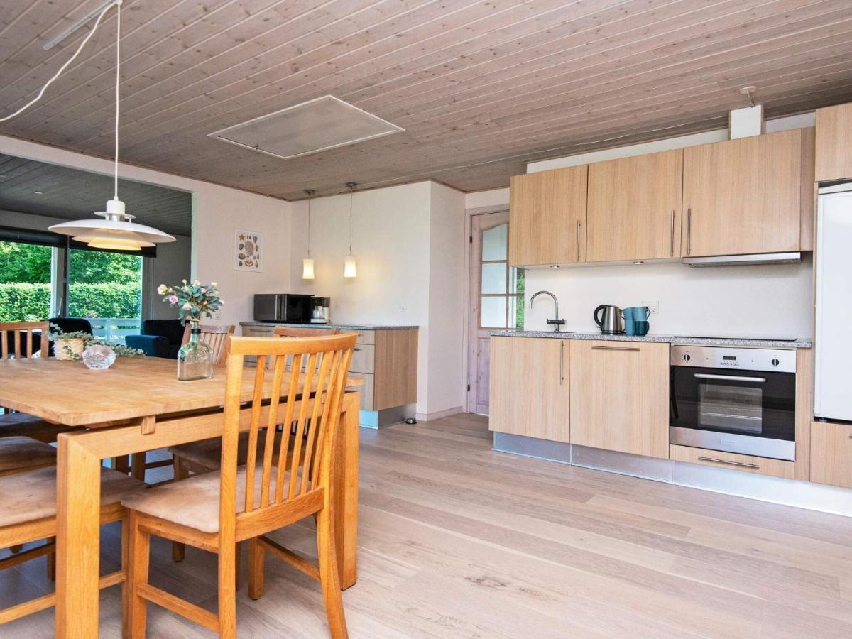 4 Person Holiday Home In B Rkop Børkop Екстериор снимка